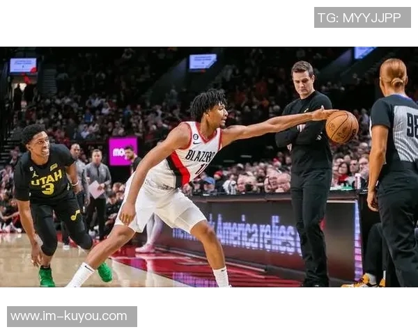 夏普助攻七次引发热议解说期待他与杨瀚森默契提升